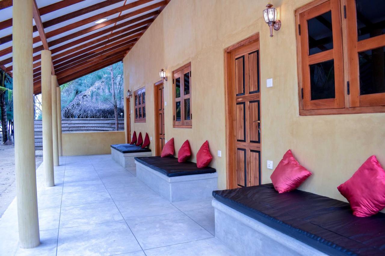 Omeesha Beach Hotel Kalpitiya Dış mekan fotoğraf